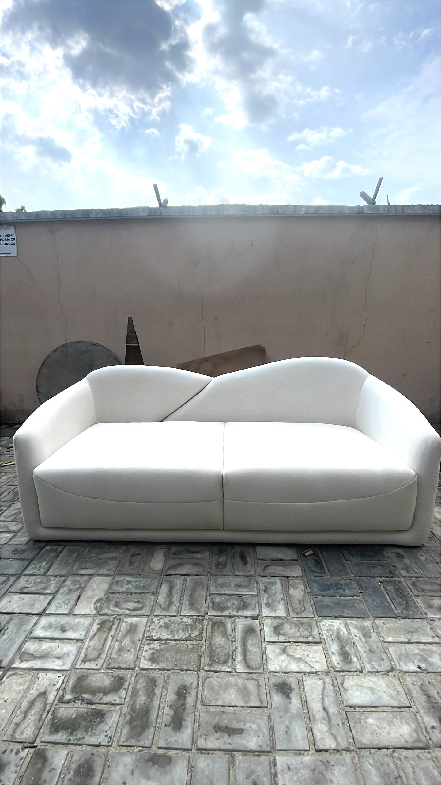Ari Sofa